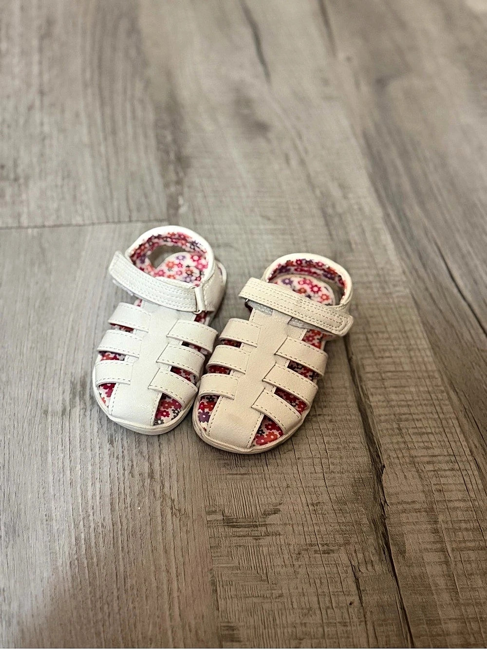 Wonder Nation Toddler Girls White Fisherman Sandals with Floral Insole